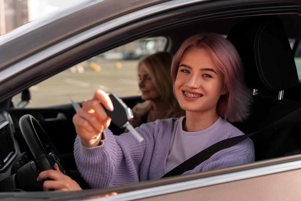 jeune femme qui passe le permis de conduire