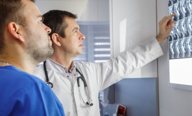 97a5ecbc299d-1000x800_Medecins-des-centres-de-sante.jpg