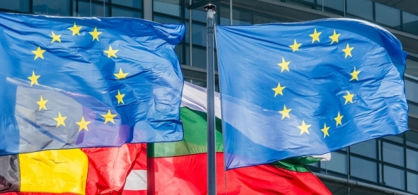 59cde0f6cfd3-dossier-europe-1-parlement-banque-centrale-comment-fonctionne-l-europe_hub_folder.jpg